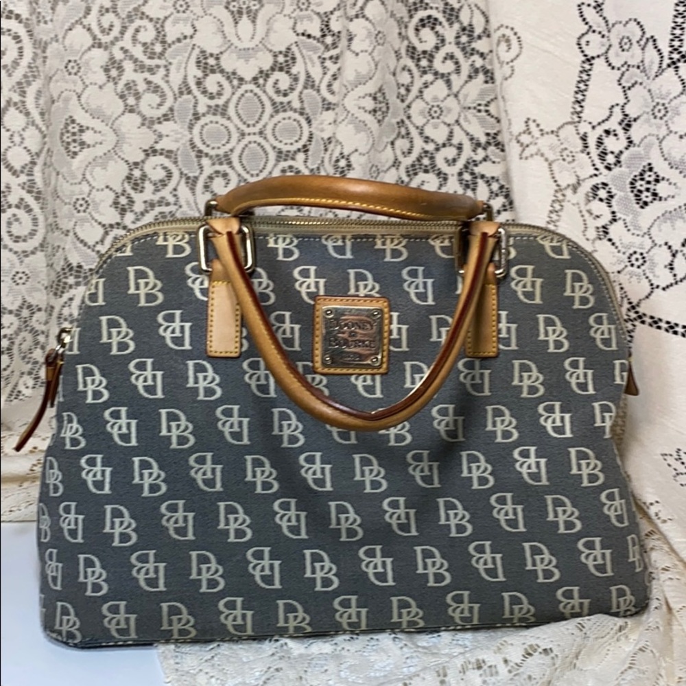 Dooney & Bourke well loved purse